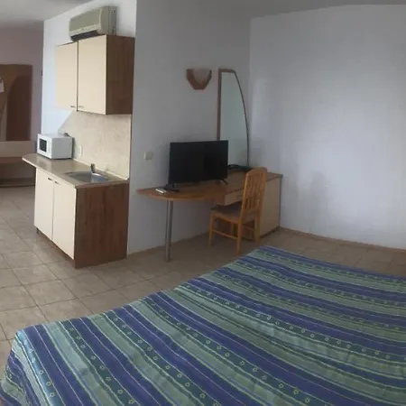 Hotel Oasis - Access Baltsjik