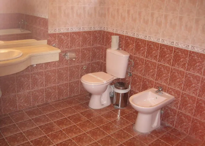 Hotel Oasis - Access